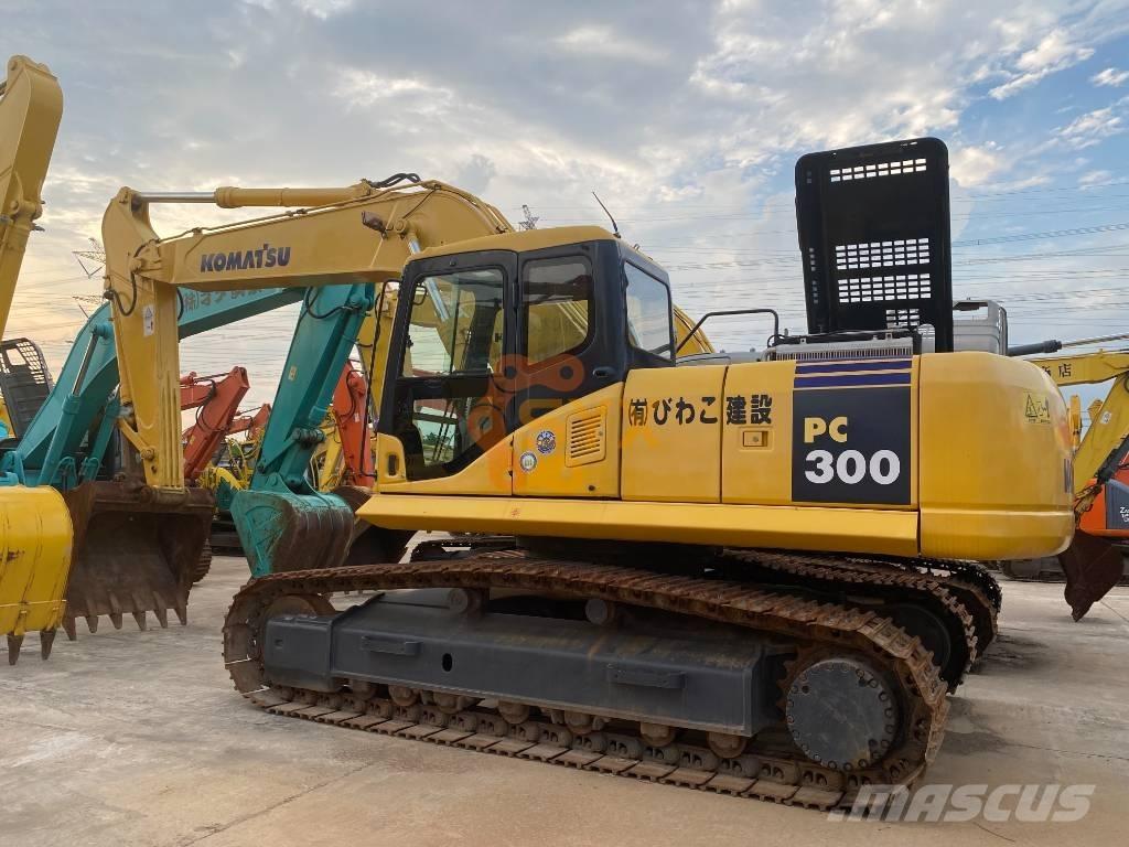 Komatsu PC 270 대형 굴삭기 29톤 이상