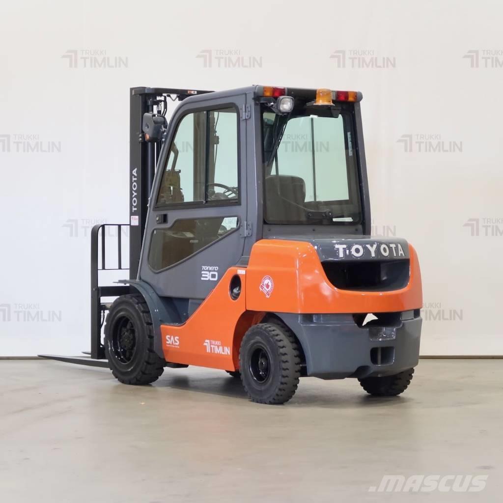 Toyota 02-8FDF30 디젤 지게차