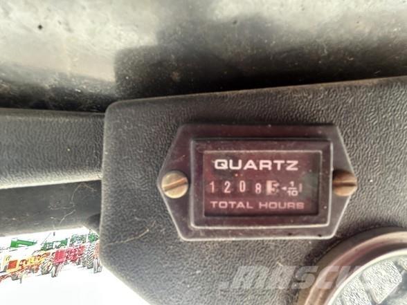 Bobcat 543B  스키드로더