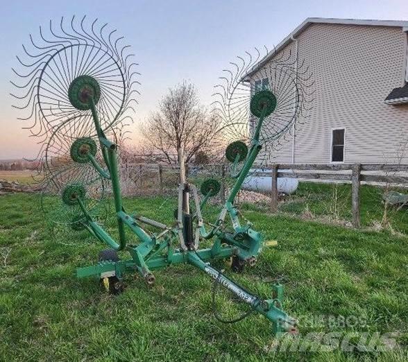 John Deere 702 갈퀴 및 테더