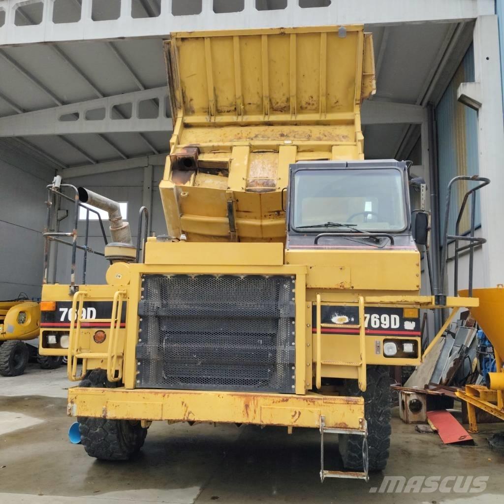 CAT 769 D 초대형 덤프 트럭