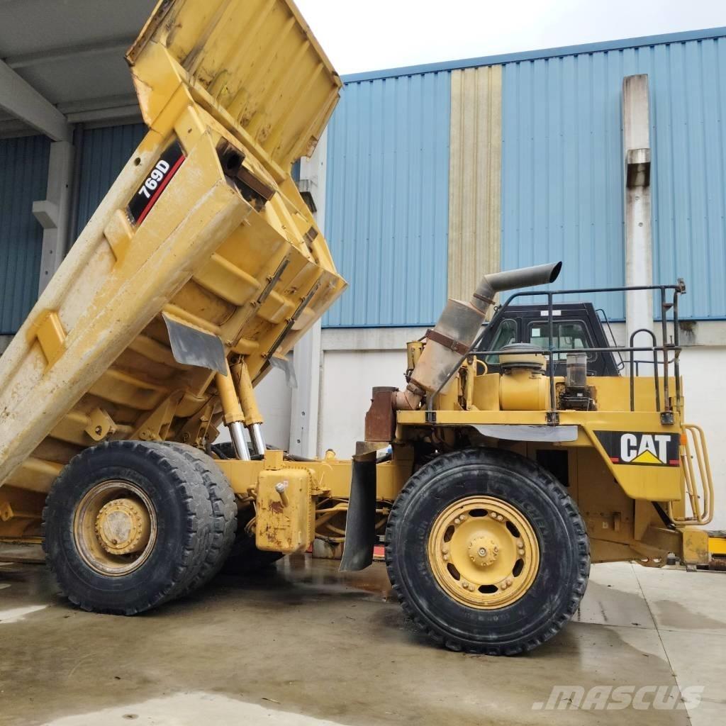 CAT 769 D 초대형 덤프 트럭