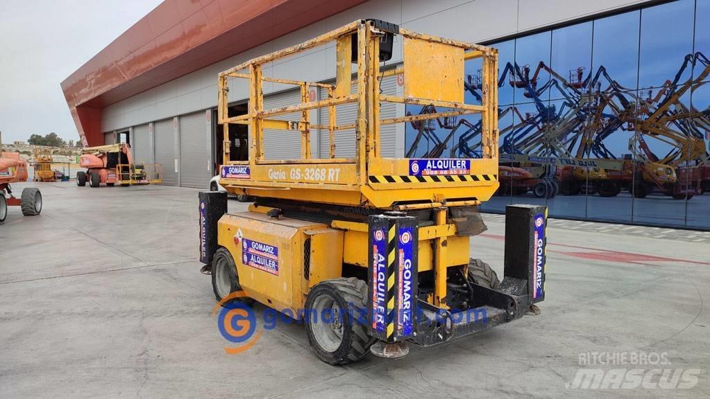 Genie GS 3268 RT 가위형 리프트