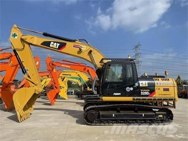 CAT 320 D 대형 굴삭기 29톤 이상
