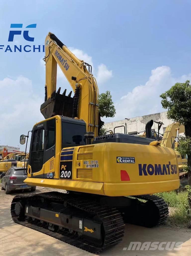 Komatsu PC 200 대형 굴삭기 29톤 이상
