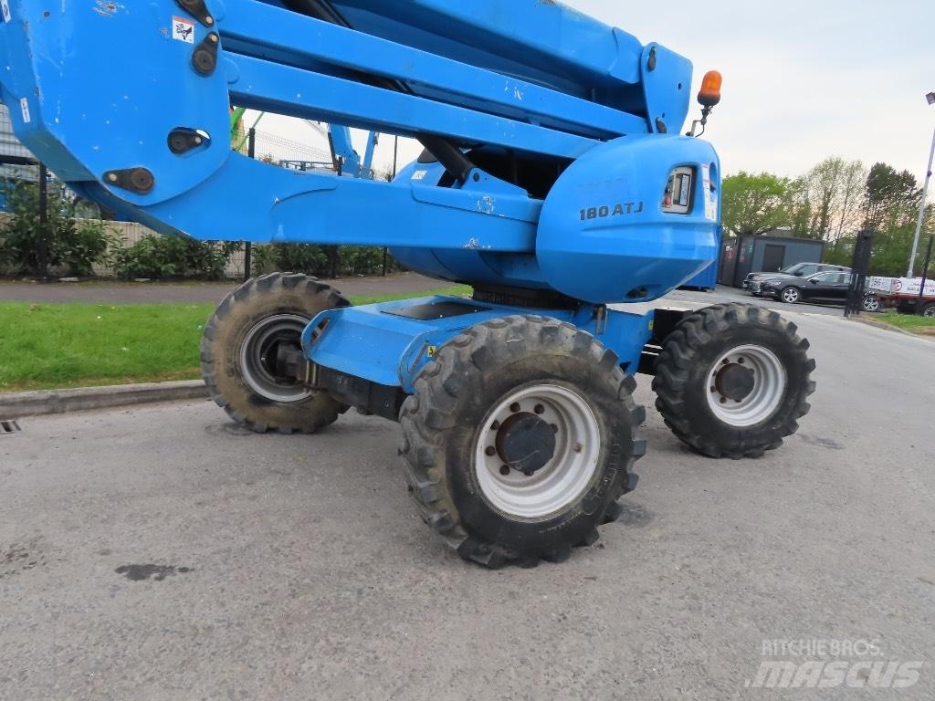 Manitou 180 ATJ 관절형 전동이동 리프트