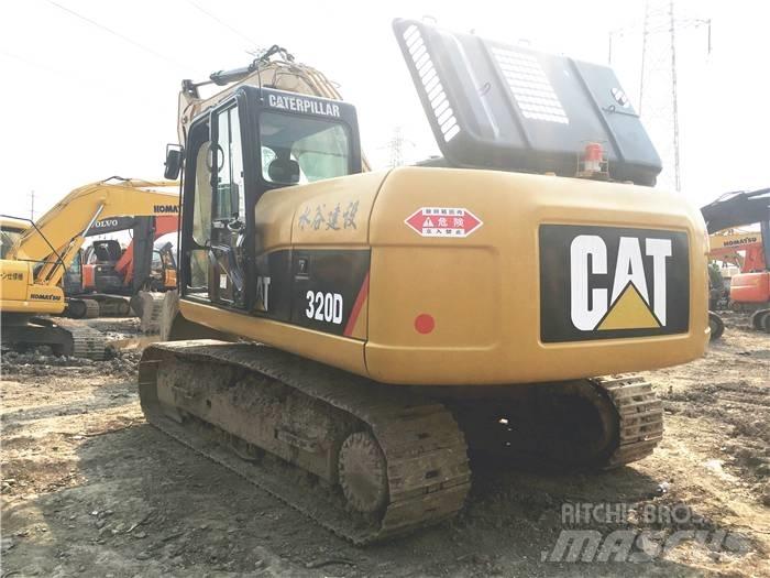 CAT 320 D 대형 굴삭기 29톤 이상
