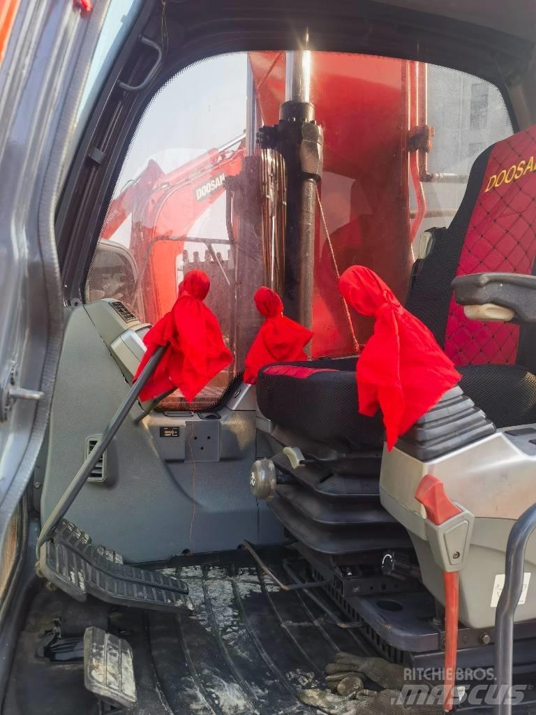 Doosan DX 140 LC 대형 굴삭기 29톤 이상