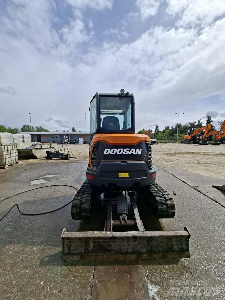 Doosan DX 35 Z 소형 굴삭기 7톤 미만