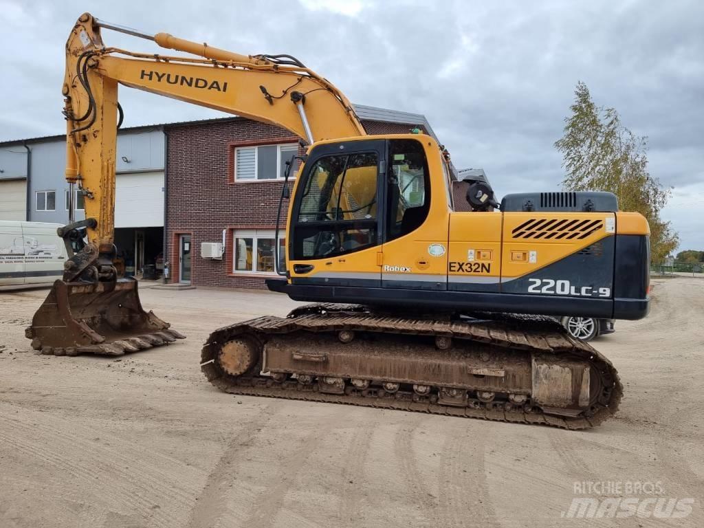 Hyundai R 220 LC-9 A 대형 굴삭기 29톤 이상