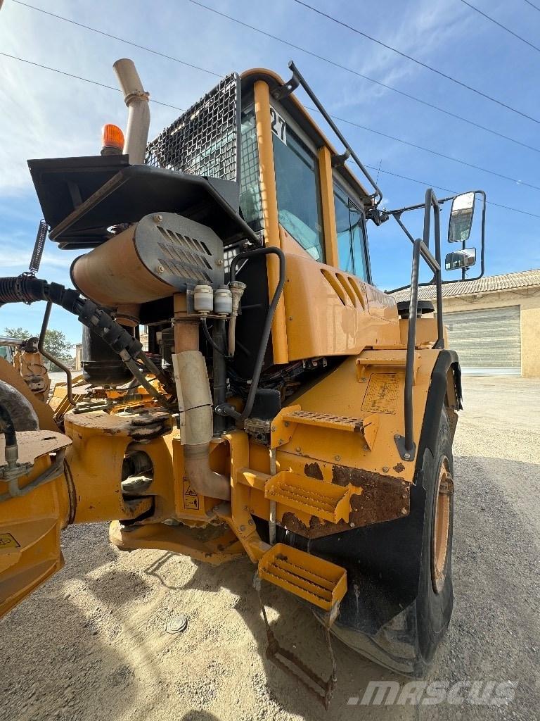 Volvo A 30 E 연결식 홀러