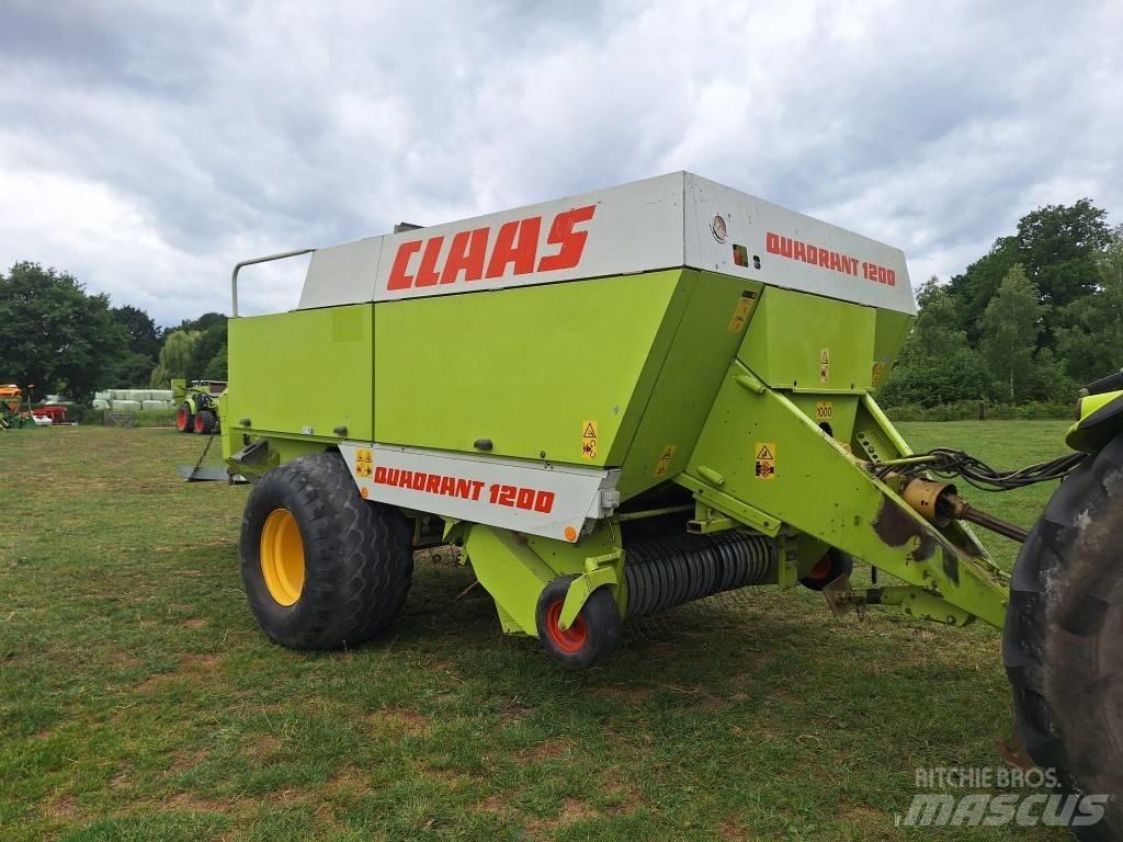 CLAAS Quadrant 1200 각형 곤포기