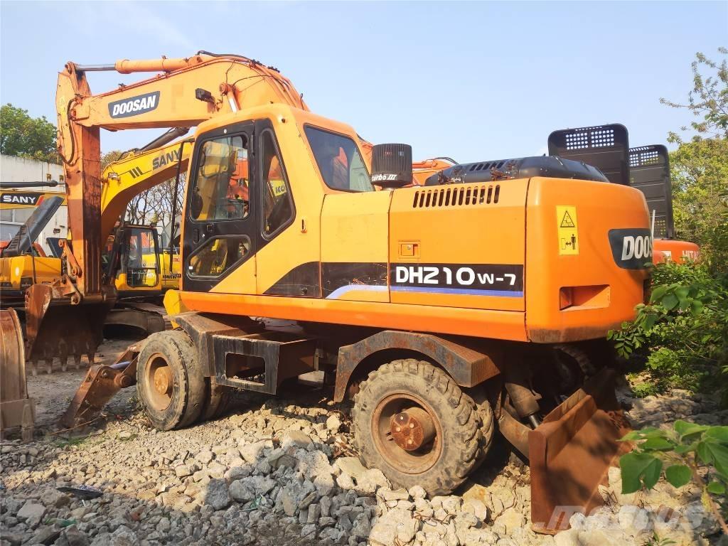 Doosan DH210W-7  휠 굴삭기