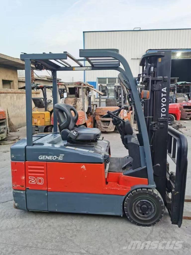 Toyota 2t 디젤 지게차