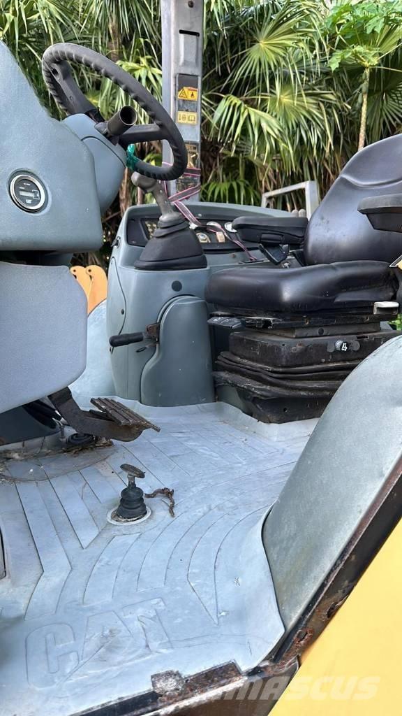 CAT 420 D IT 백호로더