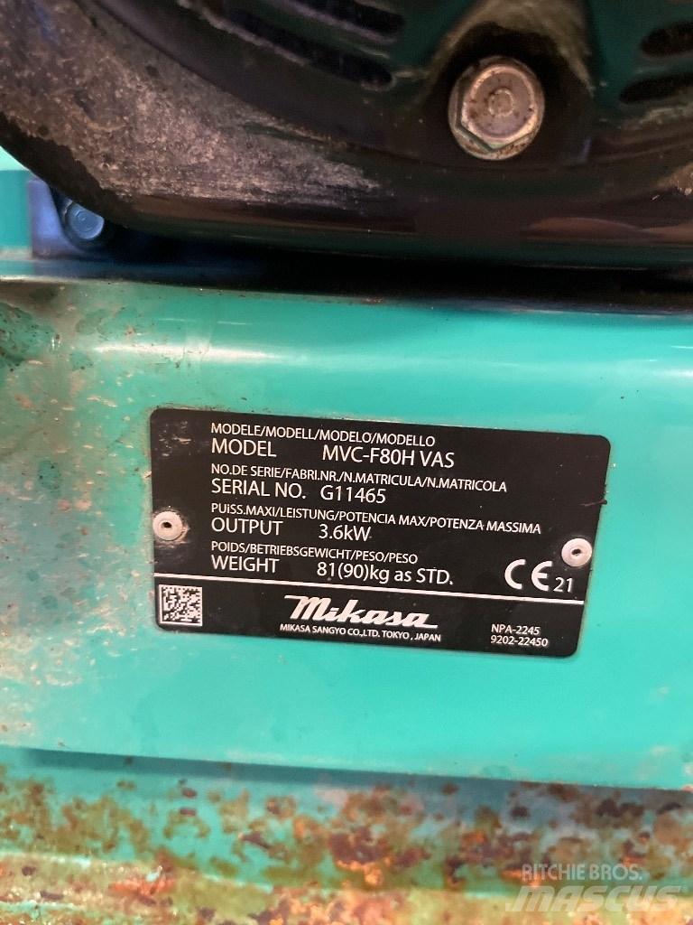 Mikasa MVC F80 진동롤러