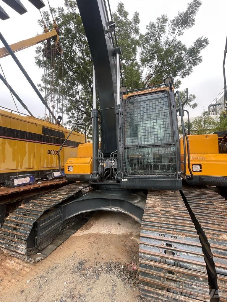Hyundai R210 대형 굴삭기 29톤 이상
