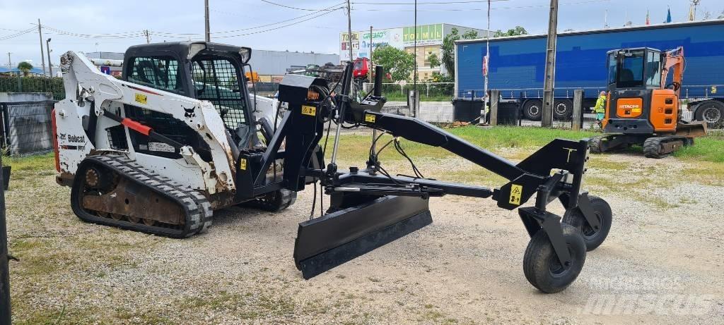 Bobcat T 590 HF  스키드로더