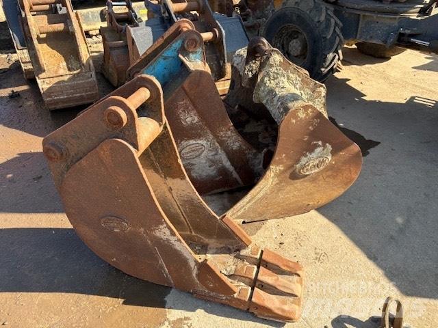 Doosan DX 85 R-3 소형 굴삭기 7톤 미만