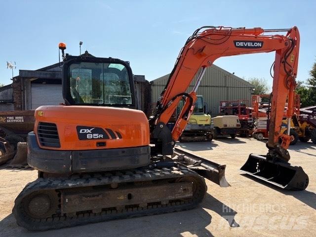 Doosan DX 85 R-3 소형 굴삭기 7톤 미만