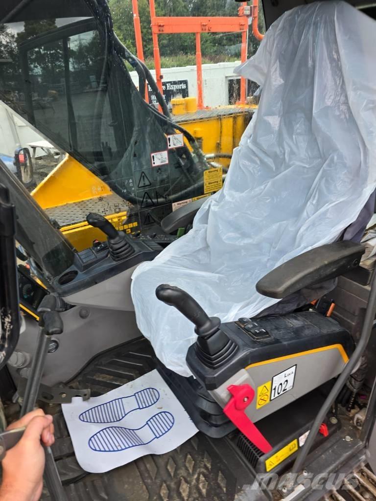 Volvo EC 220 대형 굴삭기 29톤 이상