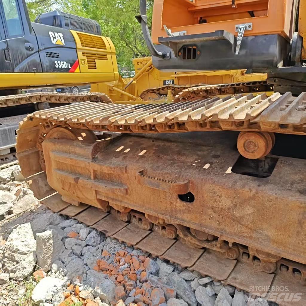 Hyundai 330LC-9s 대형 굴삭기 29톤 이상