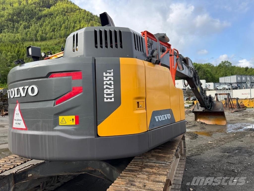 Volvo ECR 235 E 대형 굴삭기 29톤 이상