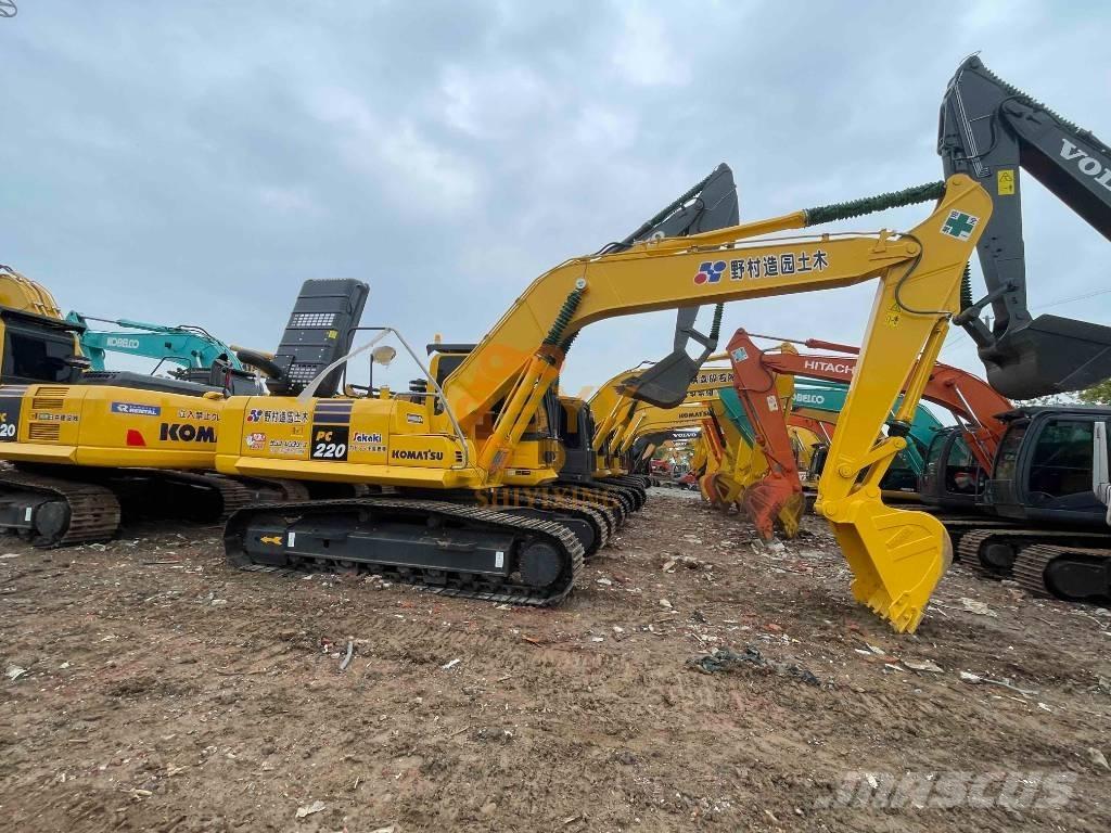Komatsu PC 220-8N1 대형 굴삭기 29톤 이상
