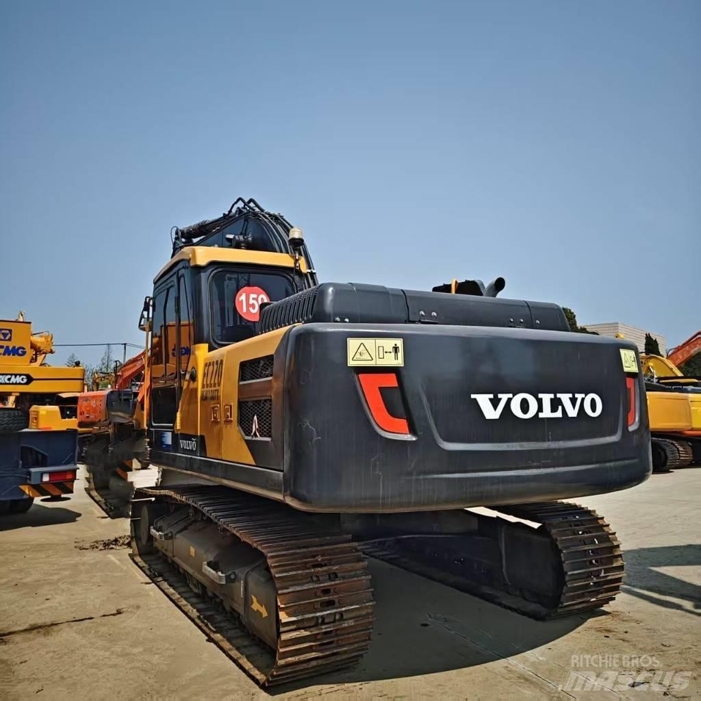 Volvo EC 220 대형 굴삭기 29톤 이상
