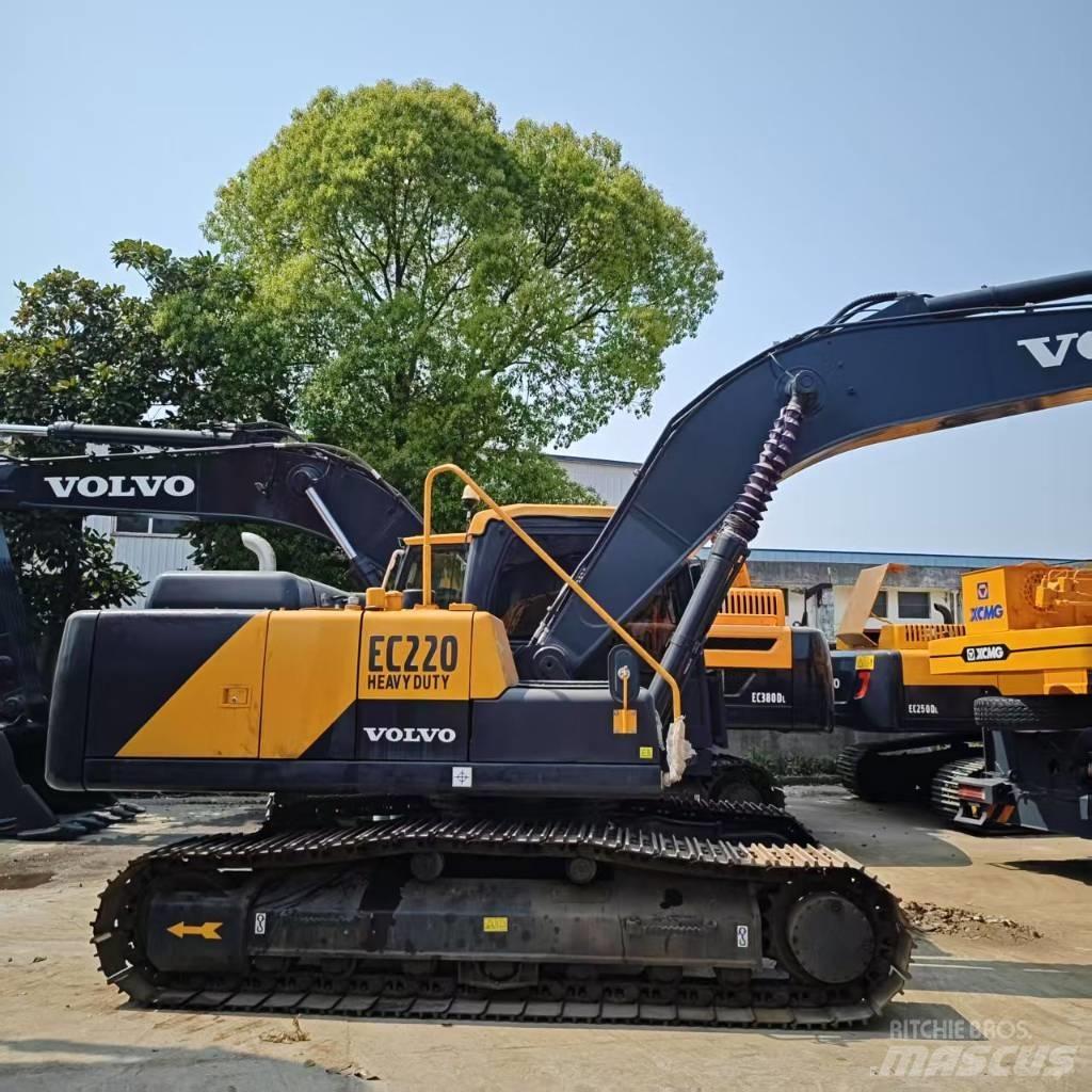 Volvo EC 220 대형 굴삭기 29톤 이상