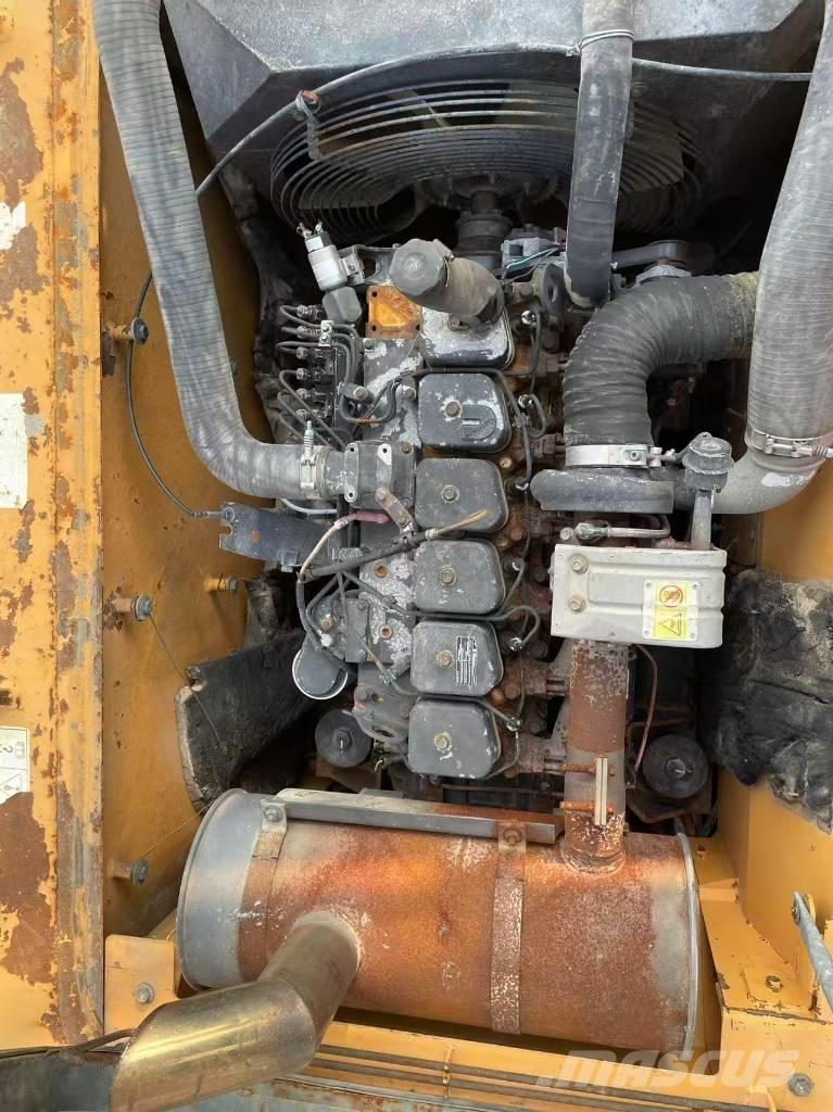 Hyundai 210W-9  휠 굴삭기