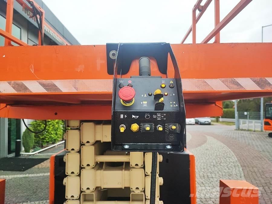 JLG 530LRT 가위형 리프트