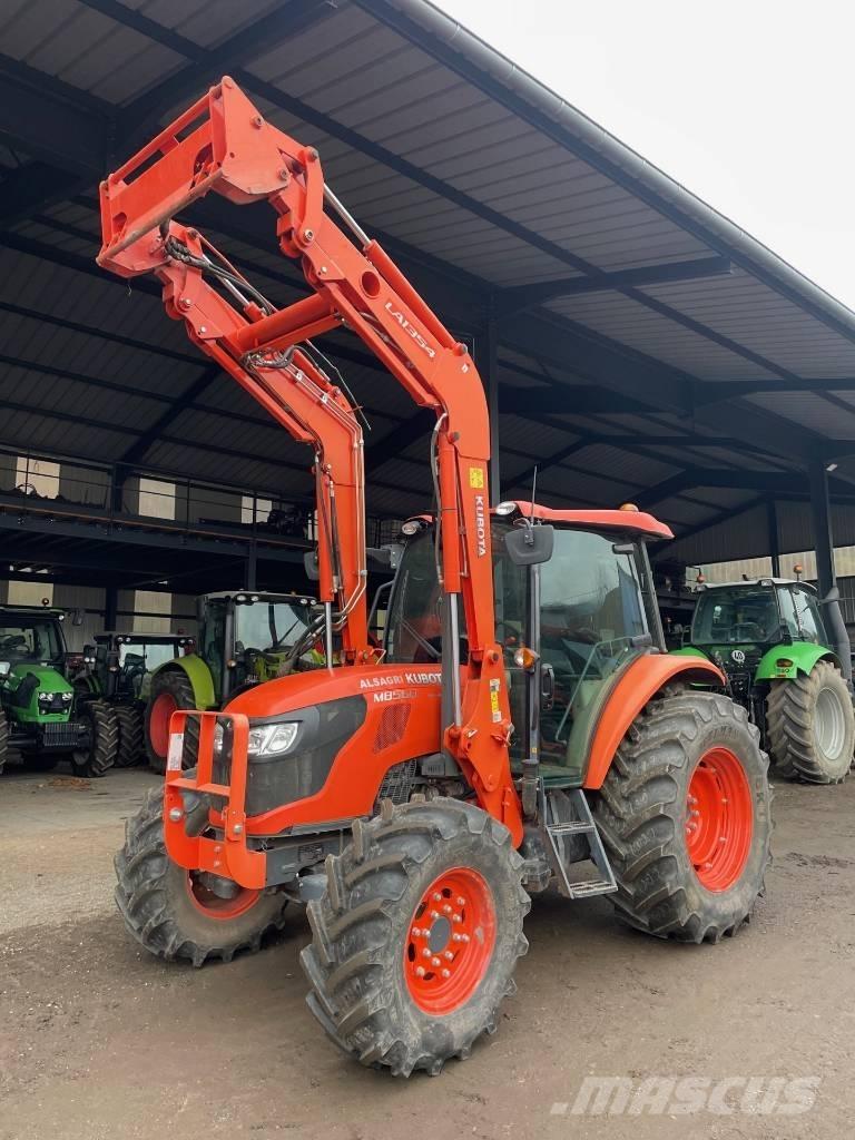 Kubota M 8560 트랙터