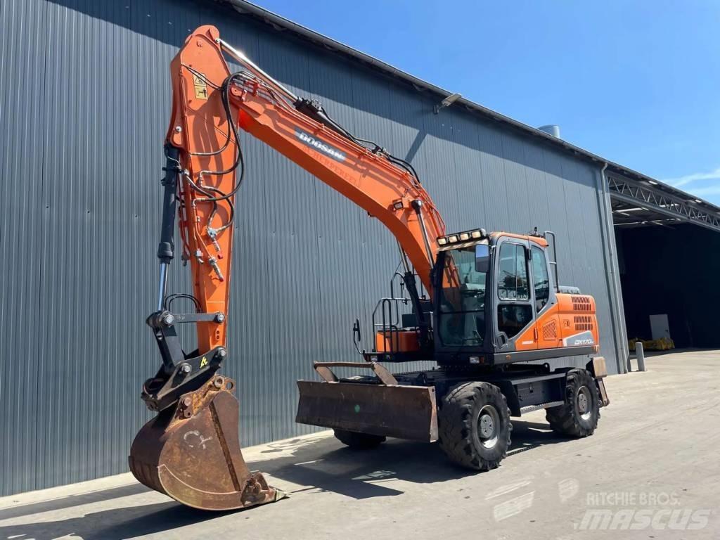 Doosan DX170 W-5  휠 굴삭기