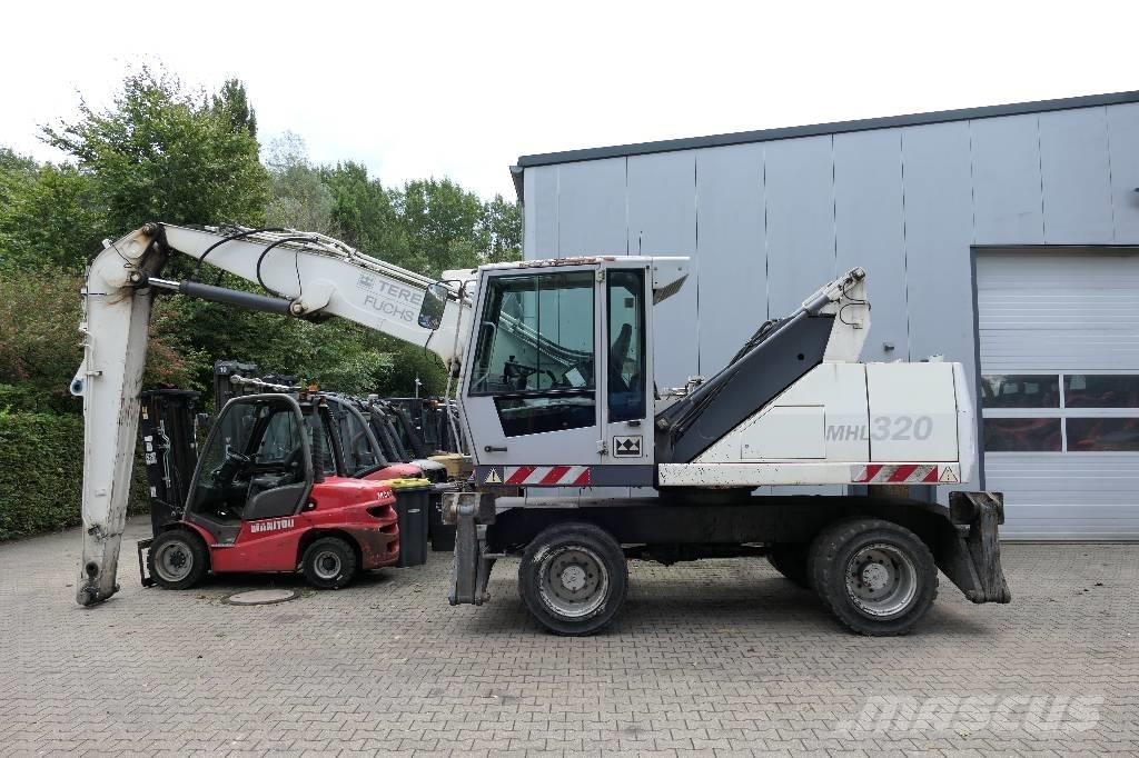 Fuchs MHL 320 폐기물/산업 처리기
