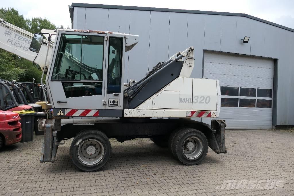 Fuchs MHL 320 폐기물/산업 처리기