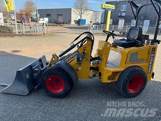 Knikmops KM 130 미니 로더