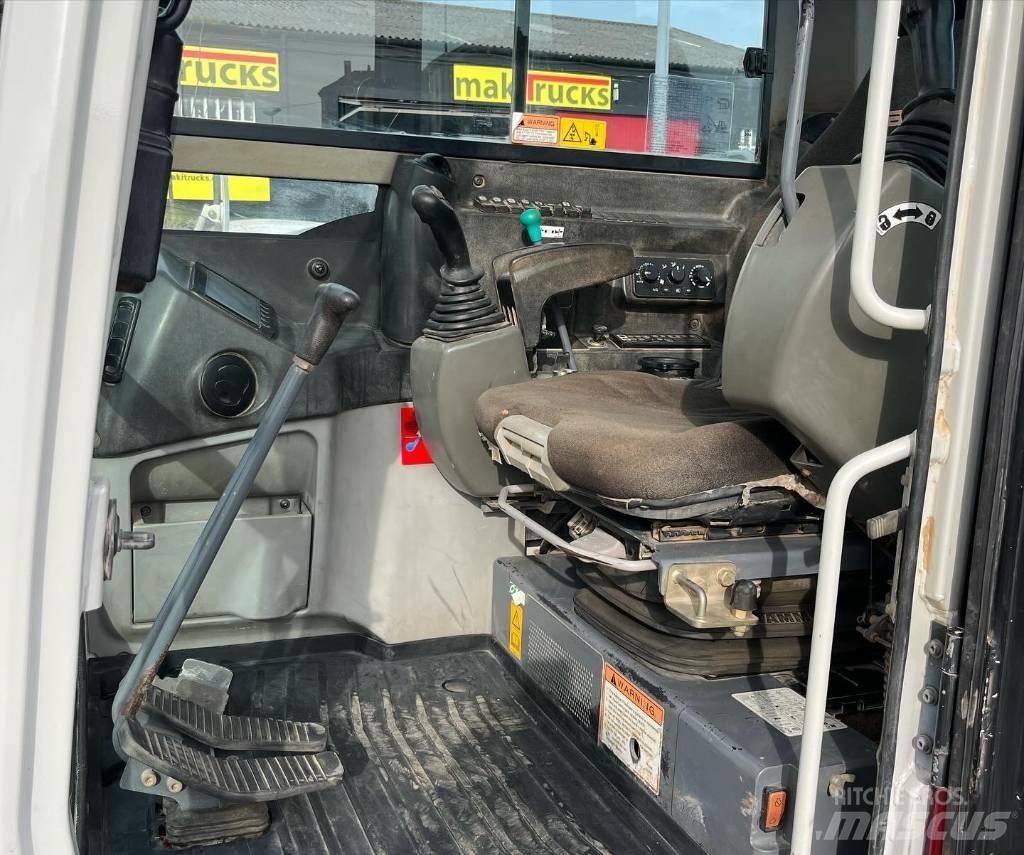 Takeuchi TB290 중형굴삭기 7톤-28톤