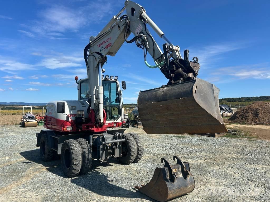 Takeuchi TB 295 W  휠 굴삭기