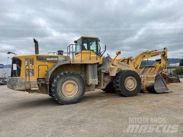 Komatsu WA 600-6  휠로우더