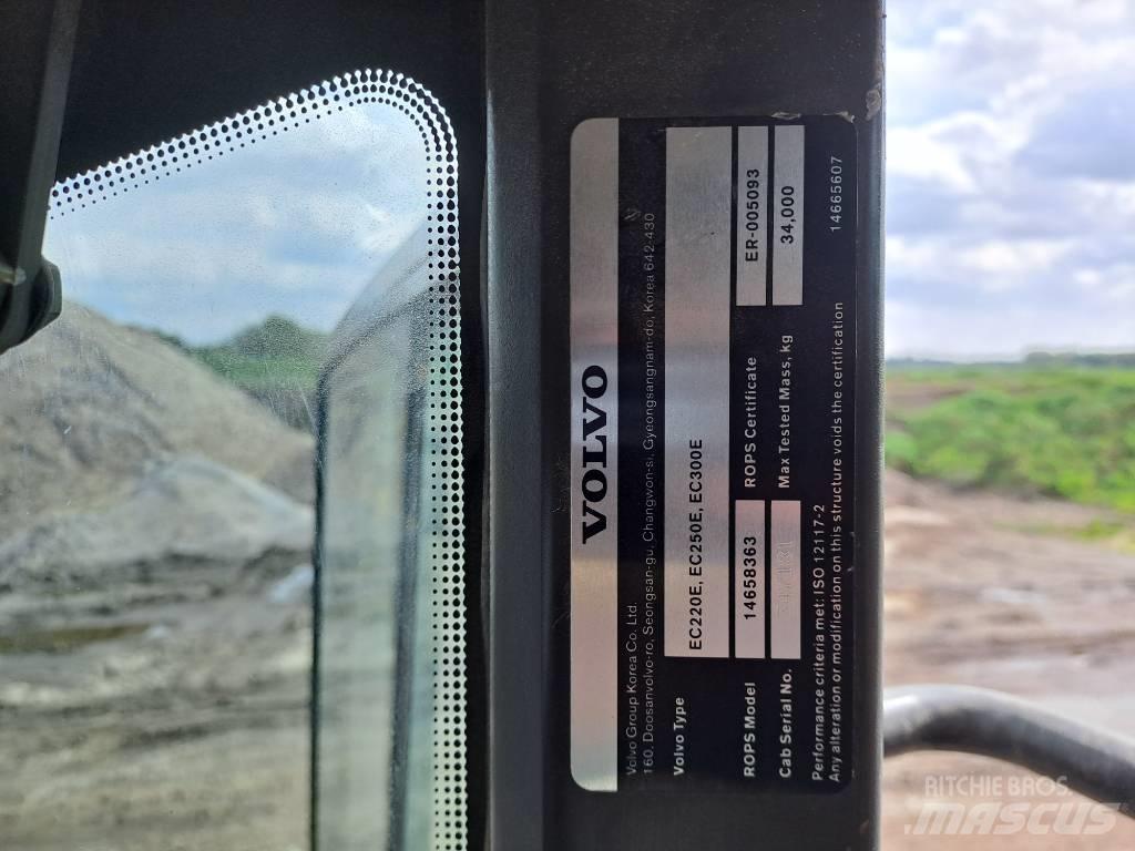 Volvo EC300EL 대형 굴삭기 29톤 이상
