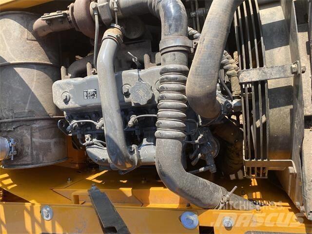 Sany SY135C  휠 굴삭기