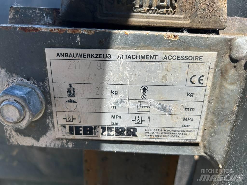 Liebherr L 506  휠로우더