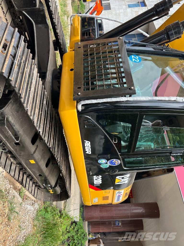 CAT 320D 대형 굴삭기 29톤 이상