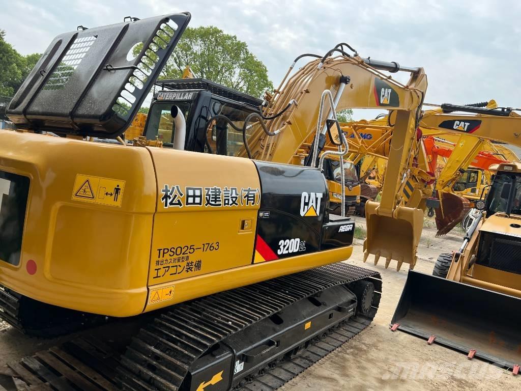 CAT 320D 대형 굴삭기 29톤 이상