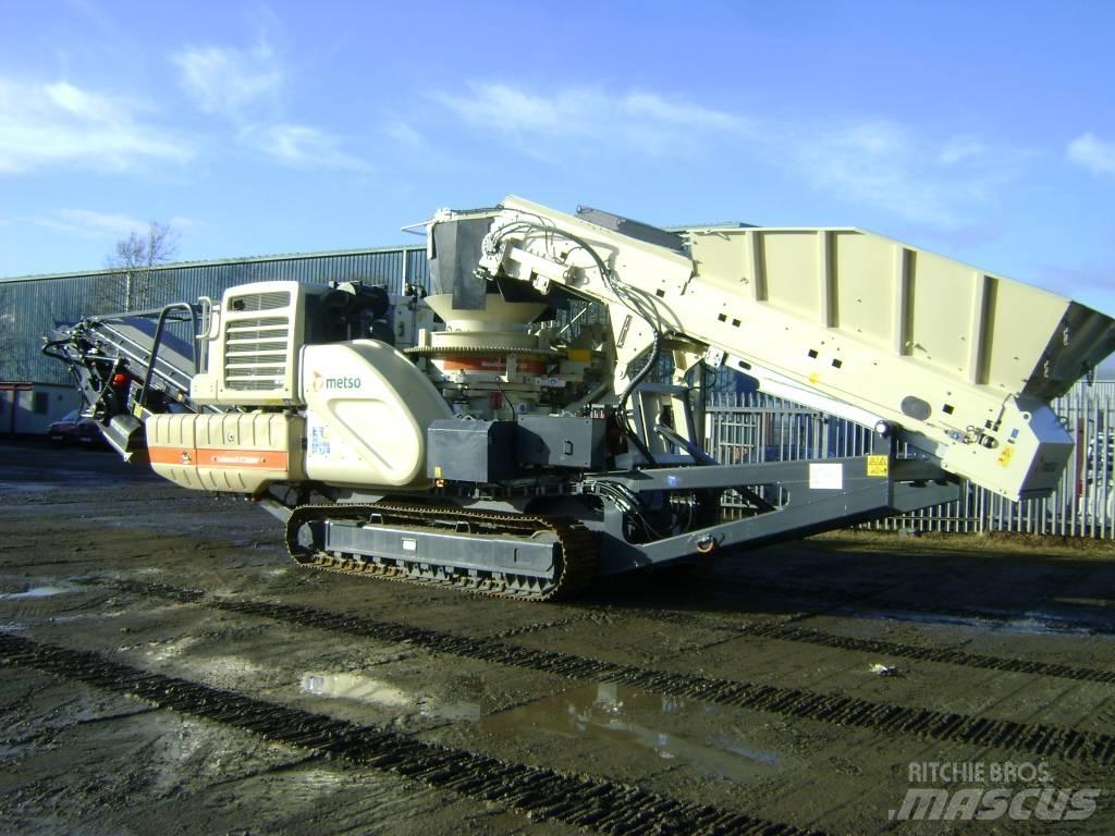 Metso LT 200 HP 이동식 분쇄기