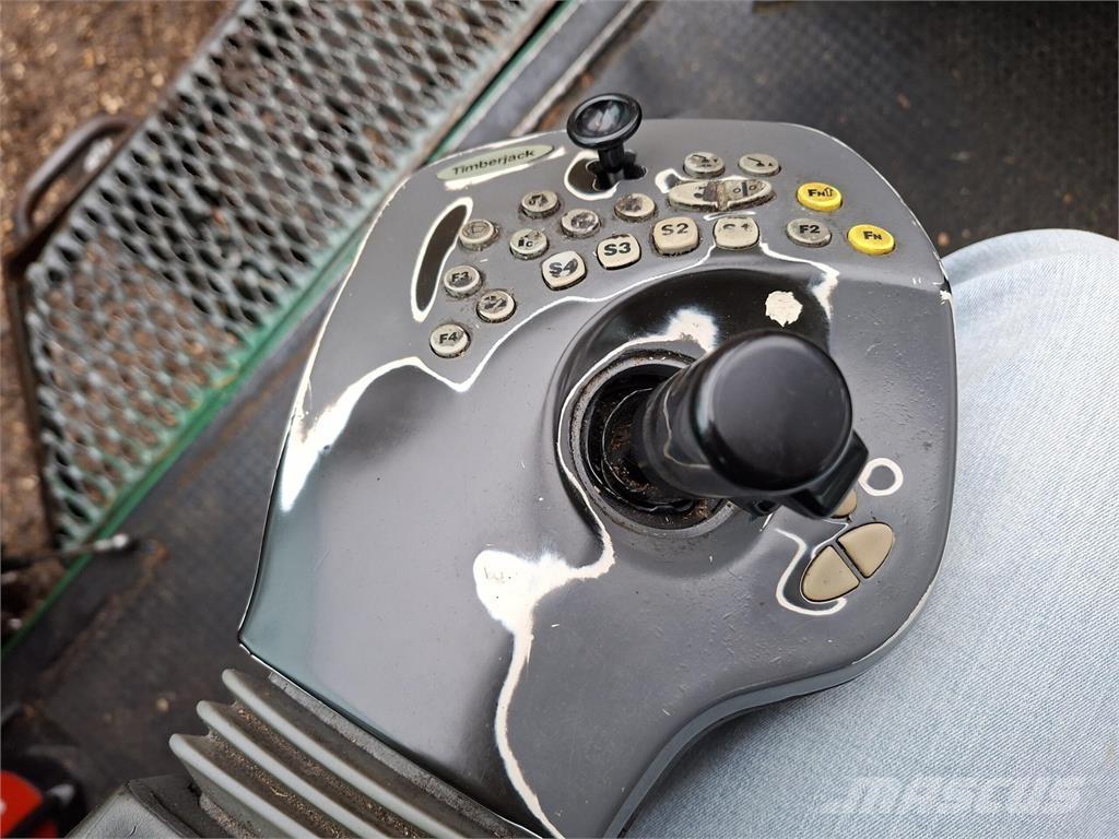 Timberjack 1270 원목 하베스터