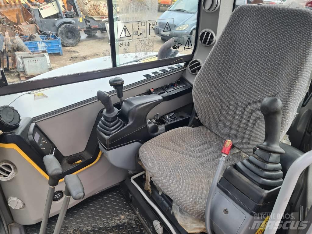 Volvo ECR 58 D 소형 굴삭기 7톤 미만