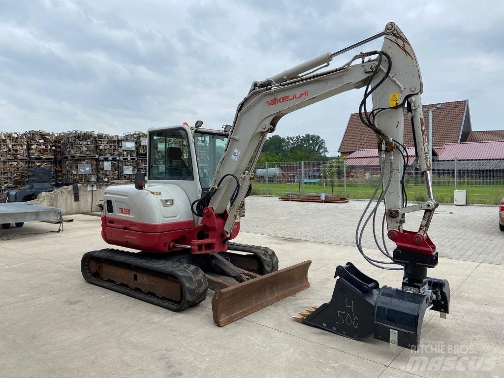 Takeuchi TB 260 소형 굴삭기 7톤 미만