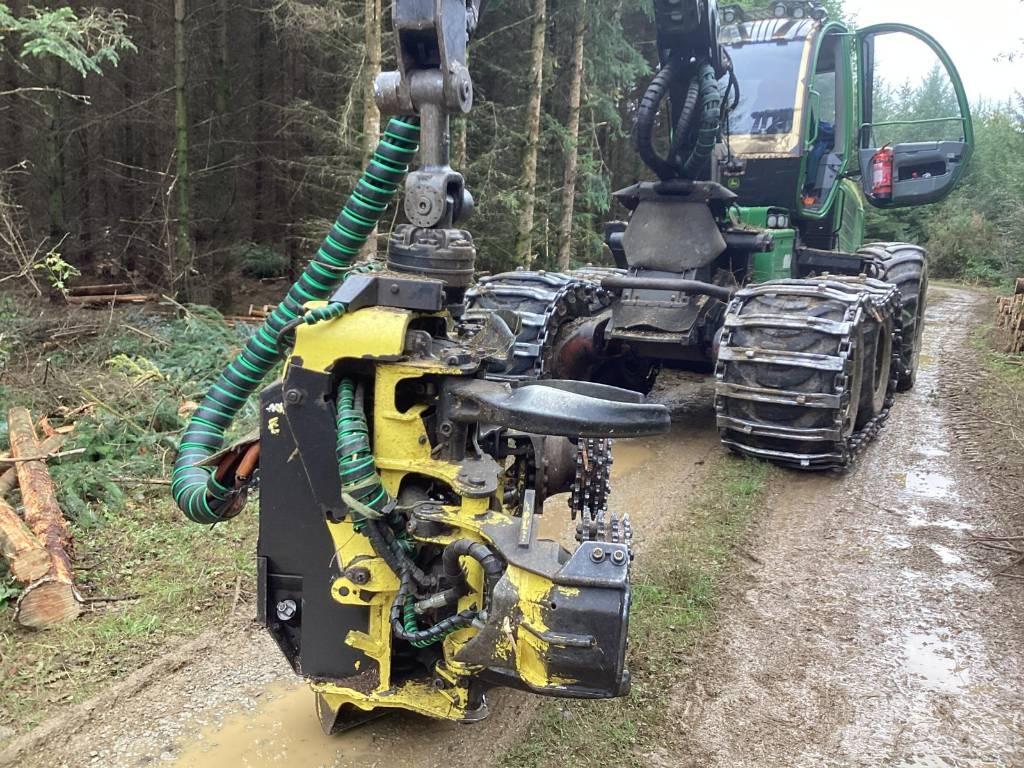 John Deere 1170 E 원목 하베스터